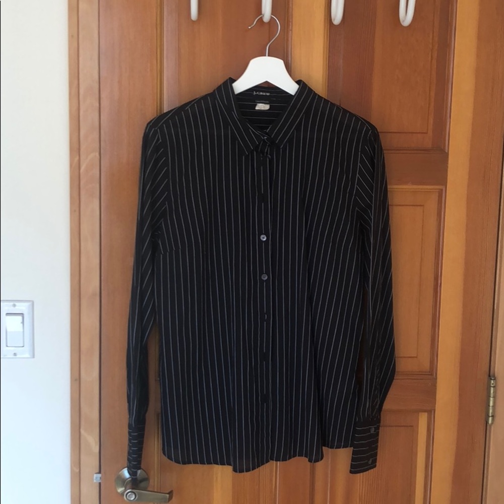 Woven slim fit shirt black and white pin stripe